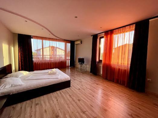 Silistar Hotel เรโซโว ภายนอก รูปภาพ